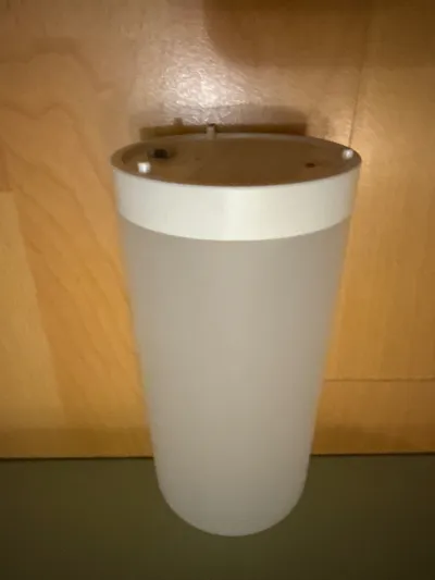 IKEA Tischleuchte Kunststoff Weiß Batteriebetrieben Zylindrisch 14.5cm