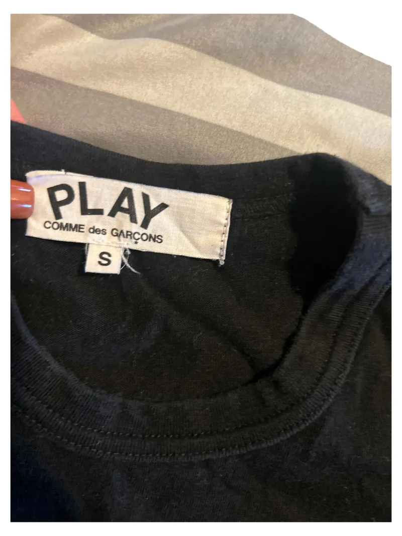 Comme des Garçons PLAY T-Shirt Damen S schwarz Gold Herz Logo Baumwolle 4