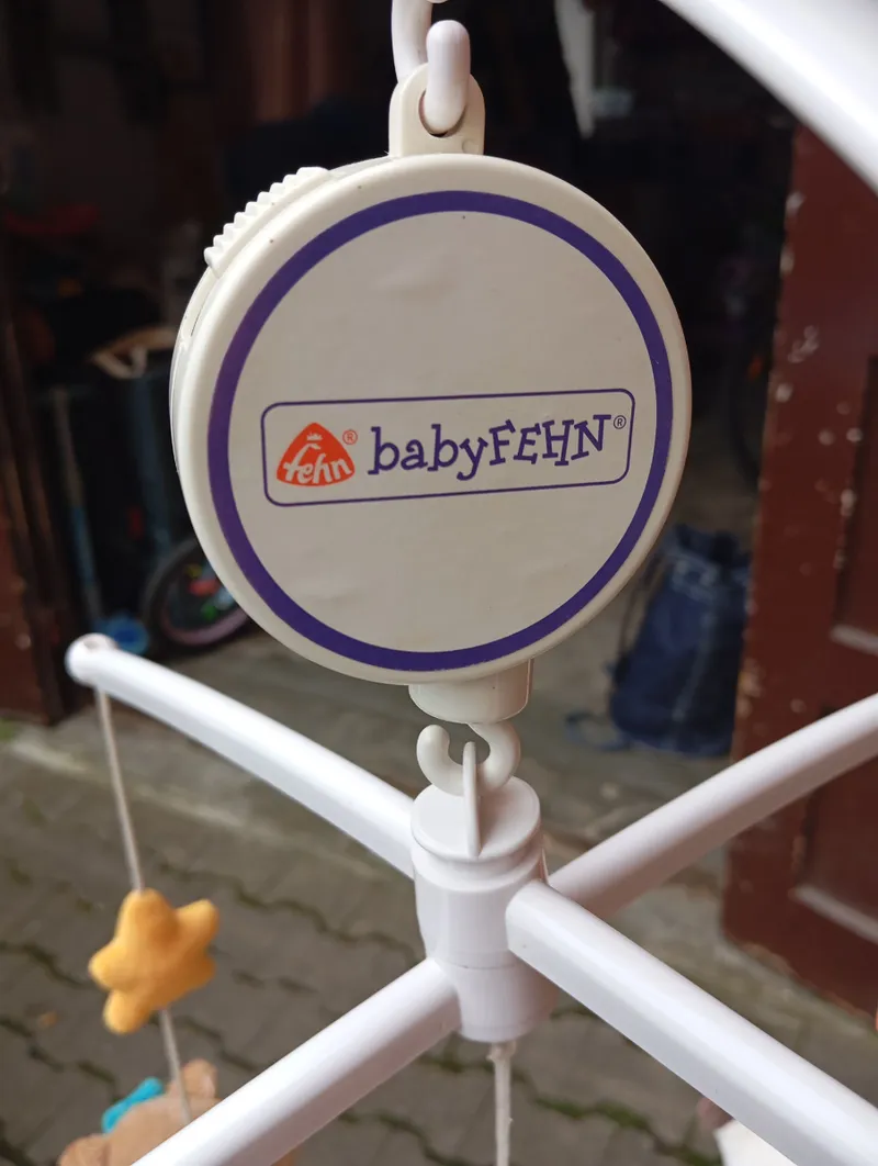 Fehn babyFEHN Mobile Spieluhr Bär Eule Igel Sterne Mond Kinderbett 4