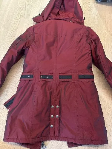 Wellensteyn Damen Winterjacke Parka Gr. S Bordeaux Kapuze Gürtel