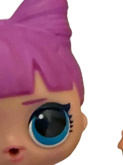 MGA LOL Surprise Puppe mit Becher Pink Haar Babypuppe Sammelfigur