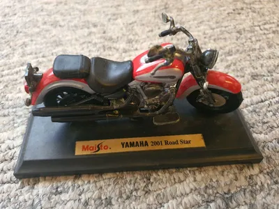 Maisto Yamaha 2001 Road Star Modellmotorrad Rot