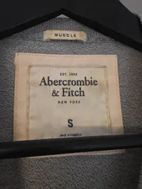 Abercrombie & Fitch Herren T-Shirt Gr. S Grau Logo Muscle Fit 5