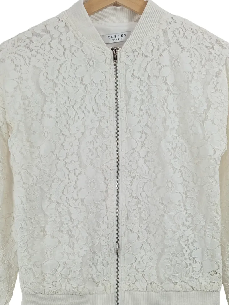 Costes Damen Bomberjacke Gr. 34 XS Weiß Spitze Florales Muster Feminin 6