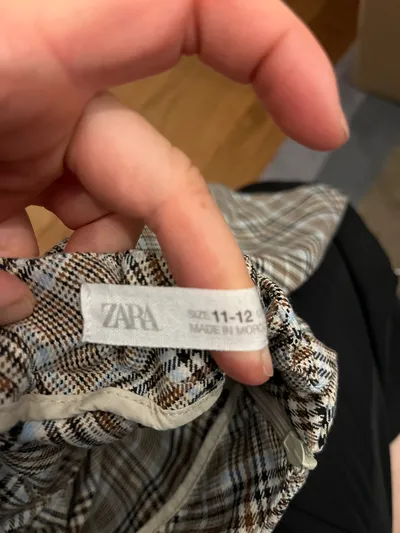 ZARA Mädchen Faltenrock kariert Gr. 152 Preppy Herbst beige braun