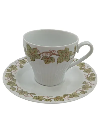 Graf von Henneberg Tasse und Unterteller Weinlaub Weiß Klassisch