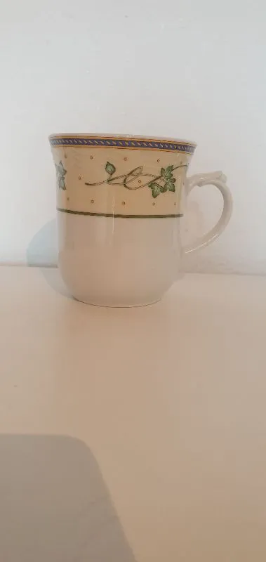 Seltmann Weiden Kaffeetasse Efeu Dekor Porzellan Weiß 250ml