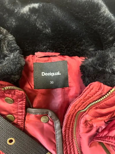 Desigual Damen Steppjacke Winterjacke Rot Blumenmuster Gr. 36 S Casual