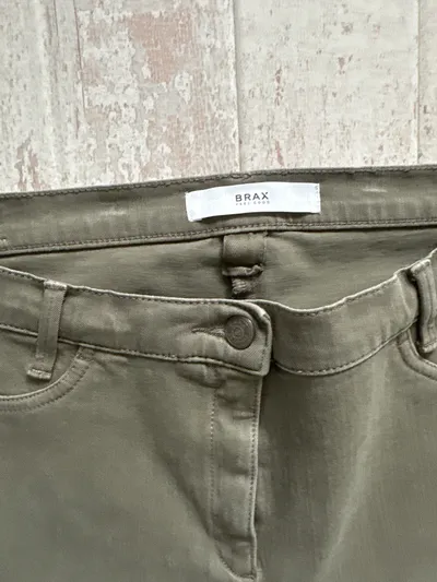 BRAX Damen Stoffhose Gr. 42 W33 Oliv Casual Baumwolle Stretch