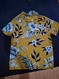 Burton Menswear London Herren Hawaiihemd Kurzarm Blumen Gelb Gr. M 2