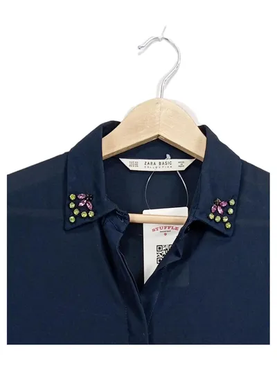 ZARA BASIC Bluse Blau Elegant Strasssteine Gr. 34, XS
