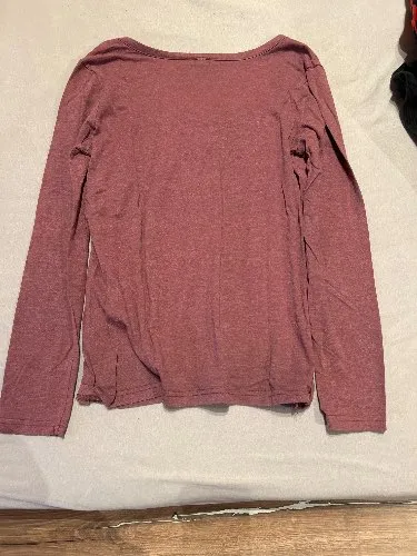 Sublevel Damen Langarmshirt Schnürung Herz Applikation Lila Gr. XL