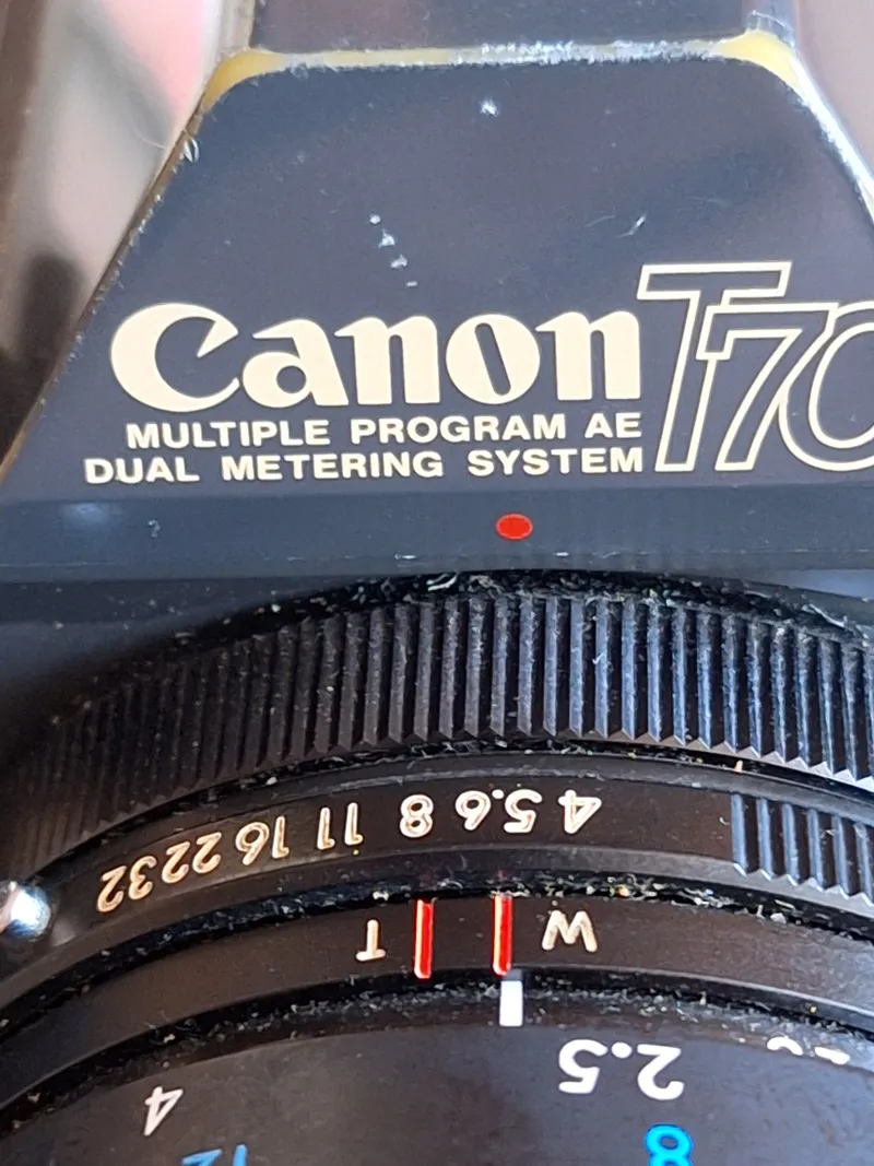 Canon T70 Analoge Spiegelreflexkamera + Kiron 28-210mm f, 4-5.6 Objektiv Schwarz 3