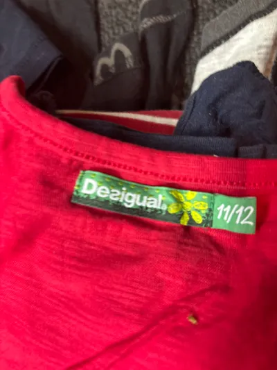 Desigual Mädchen Freizeitkleid Gr. 134 Mehrfarbig Pailletten Herzen Baumwolle