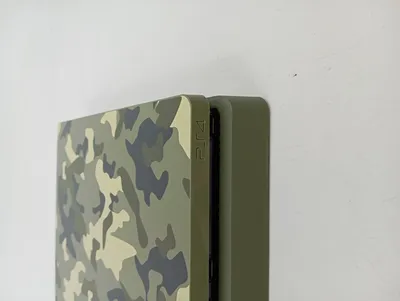 Sony PlayStation 4 PS4 Slim Spielekonsole Tarnmuster Camo inkl. Controller