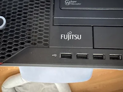 Fujitsu ESPRIMO E700 E85+ Desktop PC Intel Core i5 Windows 7 Schwarz