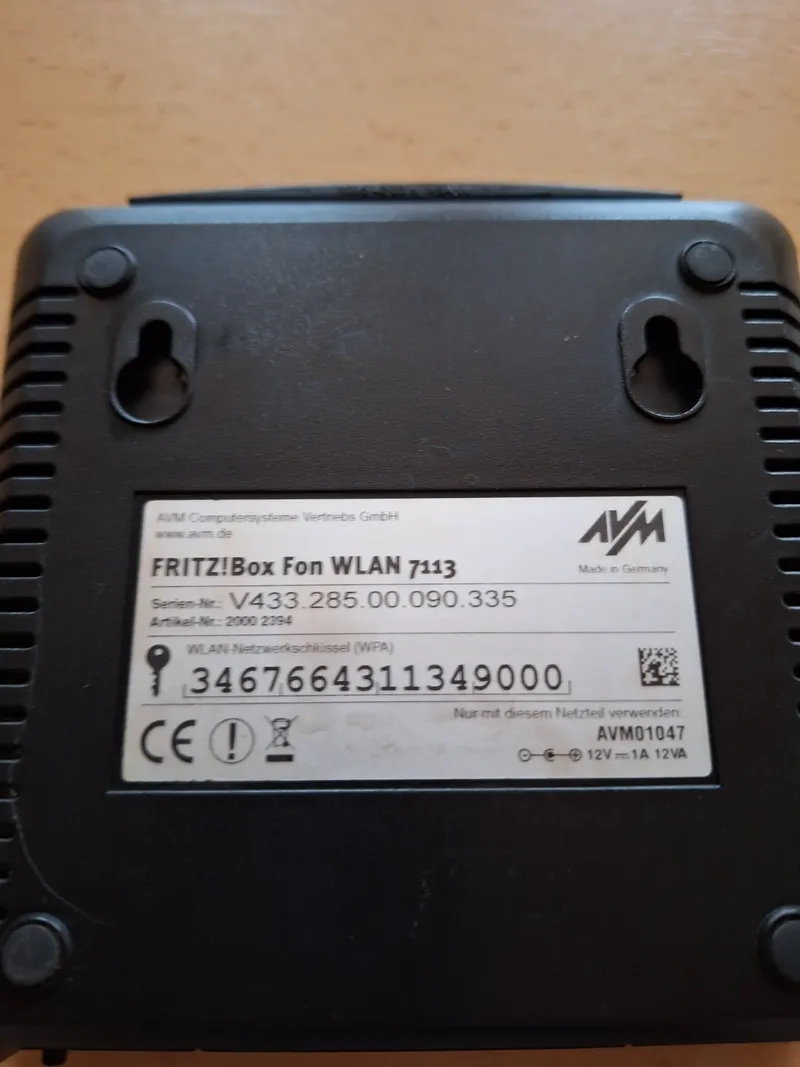 AVM FRITZ!Box Fon WLAN 7113 Router Schwarz 1&1 Edition 3
