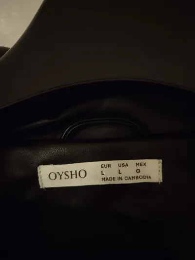 Oysho Damen Kunstleder Windjacke mit Kapuze Schwarz Gr. 40 L