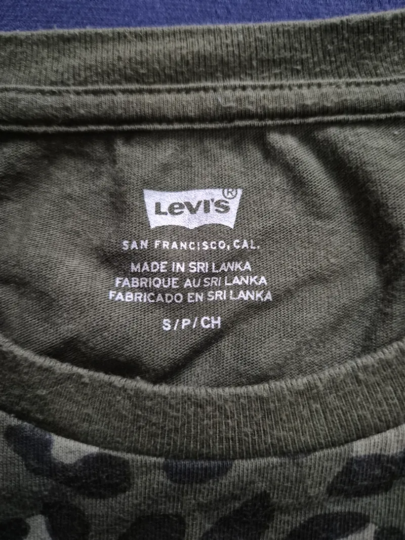 Levi's Damen T-Shirt Gr. S Leoparden Muster Oliv Grün Baumwolle 3