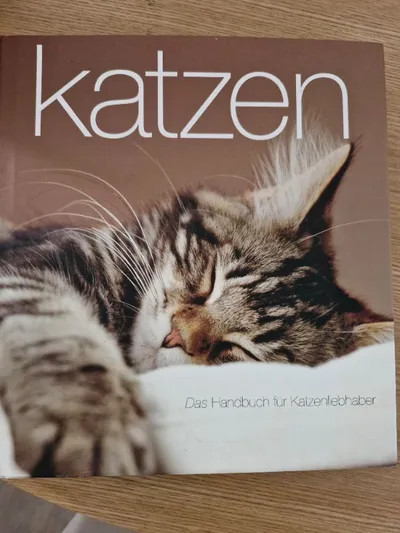 Naumann & Göbel Katzen Das Handbuch für Katzenliebhaber Sachbuch Tiere
