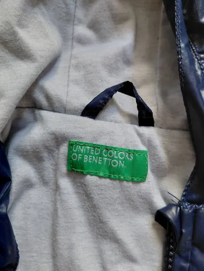 United Colors of Benetton Kinder Windjacke Jacke Blau Gr. 110 Kapuze
