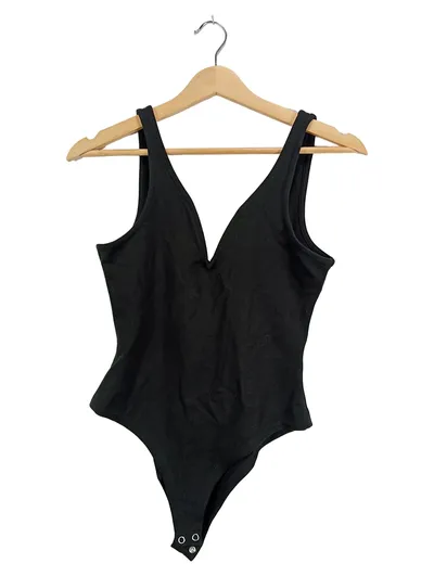 EDITED Damen Body Gr. 36 S Schwarz V-Ausschnitt Ärmellos Basic