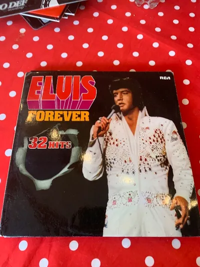 Elvis Presley - Elvis Forever 32 Hits Vinyl Album RCA Rock Pop Oldies