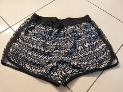 Buffalo Kinder Sport Shorts Gr. 158, 164 Schwarz Ethno Muster