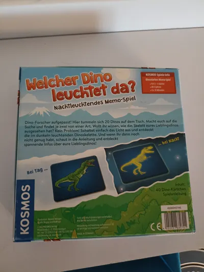 KOSMOS Welcher Dino leuchtet da? Nachtleuchtendes Memo-Spiel Gedächtnisspiel