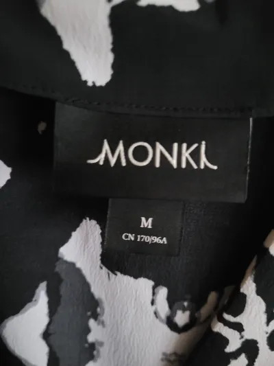 Monki Damen Maxikleid festliches Kleid Schwarz Abstrakt Gr. 38;M