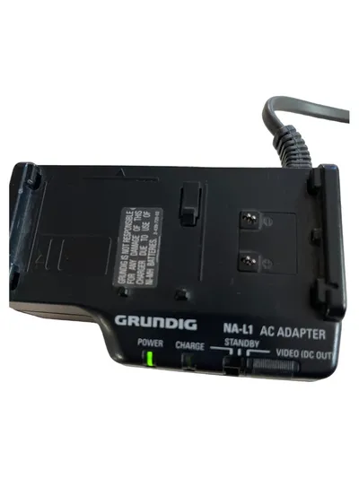 Grundig NA-L1 AC Adapter Netzteil Ladegerät 7, 5V 1, 5A 10V 1, 1A