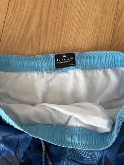 Quiksilver Volley Badeshorts Herren XL Blau Tropical Muster Boardshorts