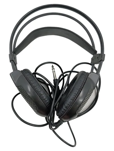 AKG K-44 Stereo Kopfhörer On-Ear kabelgebunden Schwarz 6,3mm Klinke