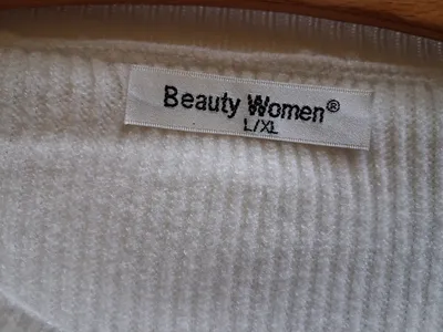 BEAUTY WOMEN Damen Pullover Gr. L-XL Weiß Rippstrick Perlen Ärmel Feminin