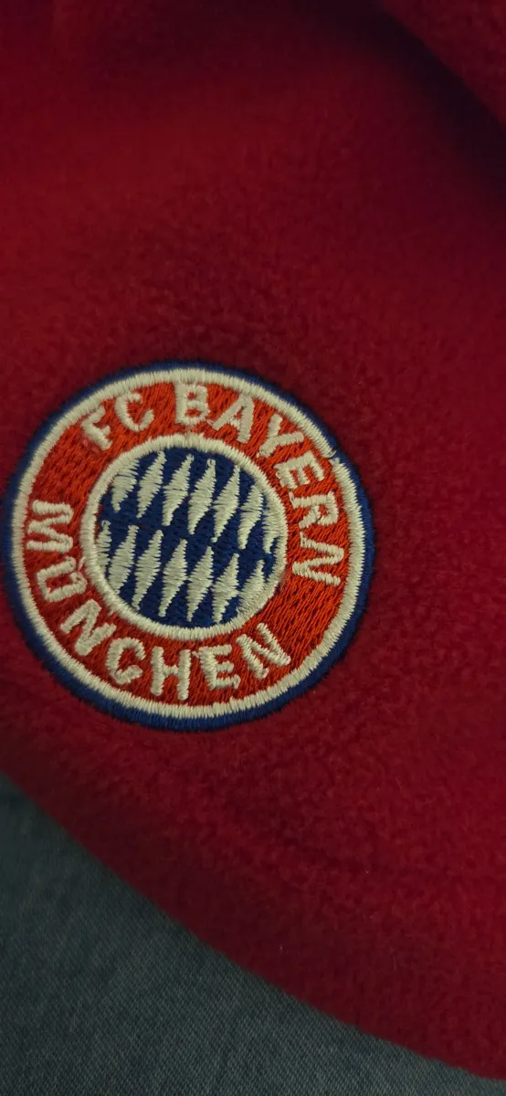 FC Bayern München Mütze Beanie Rot Sportlich Polyester Logo Herren 3