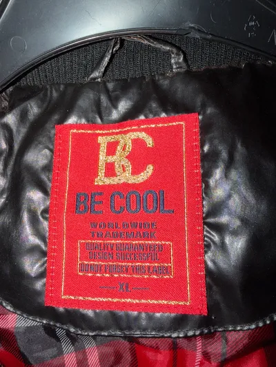 Be Cool Damen Steppweste Schwarz Gr. 42, XL mit Kapuze Casual