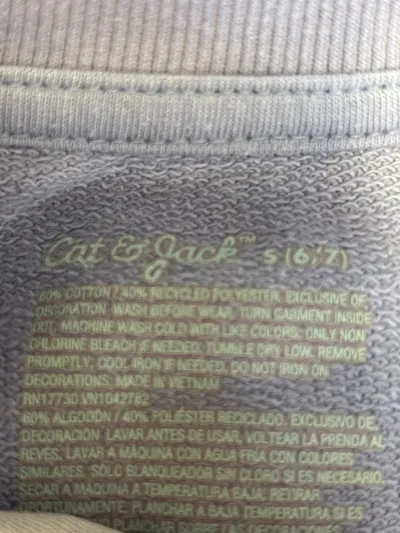 Cat & Jack Mädchen Pullover Sterne Pailletten Lila Gr. 134/140