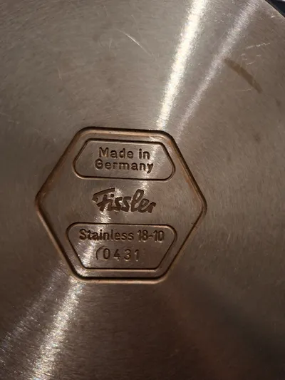 Fissler Kochtopf Stieltopf Edelstahl 18-10 18 cm Silber