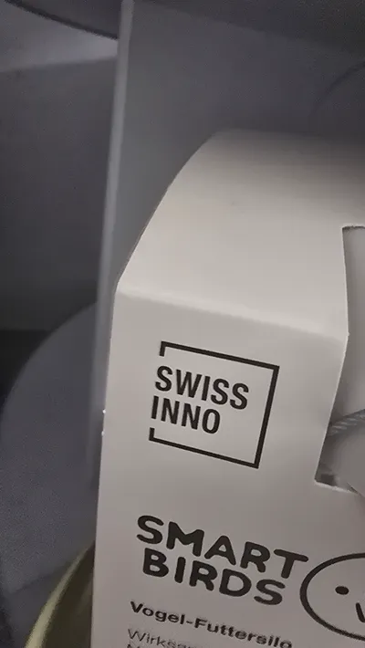 SWISSINNO Smart Birds Vogel-Futtersilo Futterautomat Beige