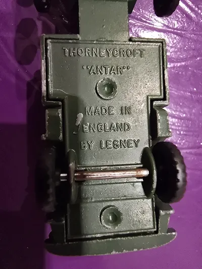 Lesney Thorneycroft Antar Militär Zugmaschine Tieflader Modellauto Grün