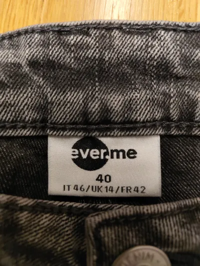 ever.me Damen Jeans Straight Leg Grau Größe 40 Knopfleiste Stretch