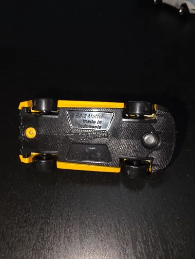 Hot Wheels Renault Megane Trophy Modellfahrzeug Spielzeugauto Gelb