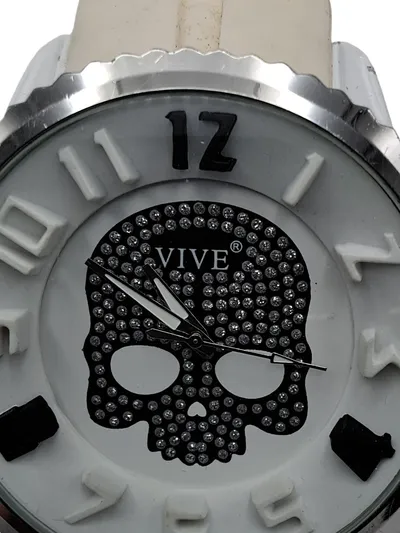 VIVE Damenuhr Totenkopf Strass Weiß Silikon Edelstahl BA262