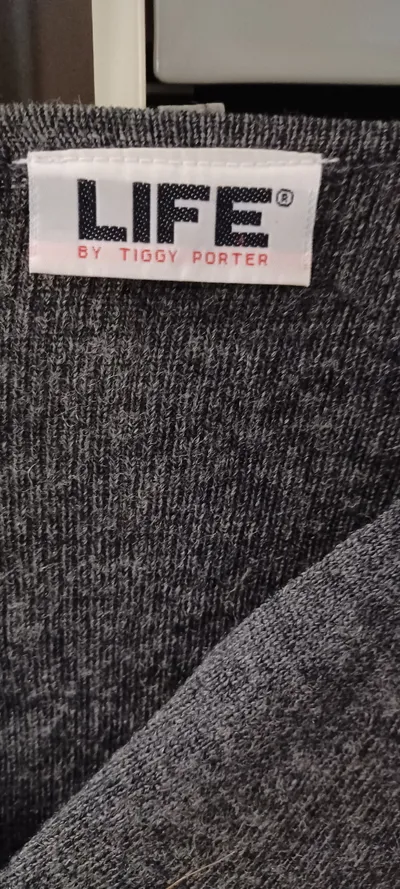 LIFE by Tiggy Porter Damen Strickjacke Cardigan Gr. 44 Grau Klassisch