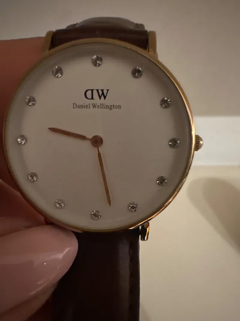 Daniel Wellington Armbanduhr Damen Braun Leder Strass Klassisch 3