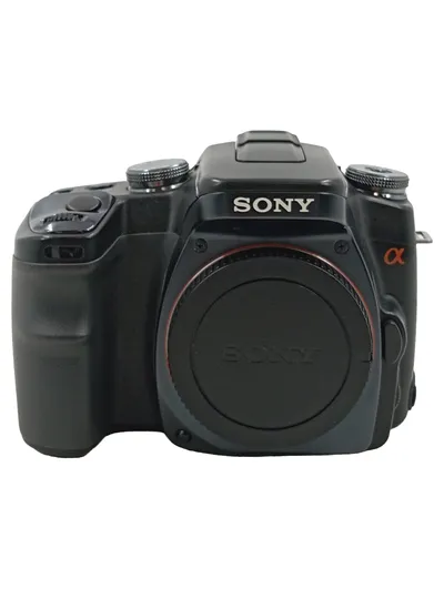Sony Alpha DSLR-A100 Digitale Spiegelreflexkamera Body Gehäuse Schwarz