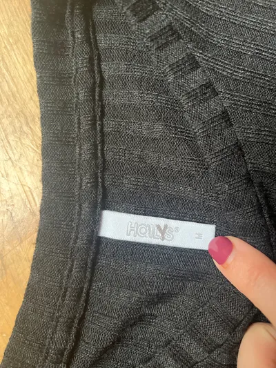 Hailys Damen Strickkleid Gr. 38 M Schwarz Rippstrick Langarm Rüschen Casual