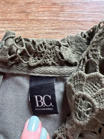 B.C. Best Connections Damen Kleid Spitze Langarm Oliv Gr. 40 Festlich