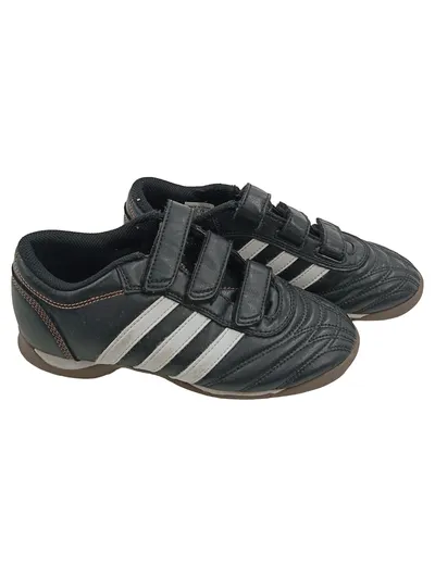 adidas Kinder Fussballschuhe Schwarz Gr. 35 Klettverschluss Hallenschuhe