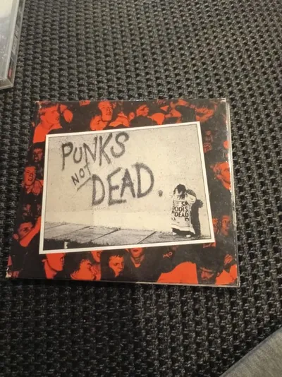 The Exploited Punks Not Dead CD Album Punk Rock Indie Alternative Musik